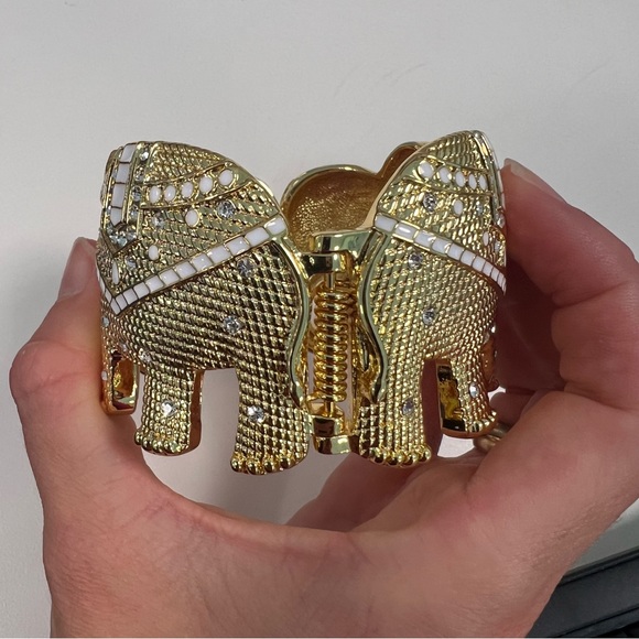 NWOT Lilly Pulitzer bracelet - Picture 3 of 5